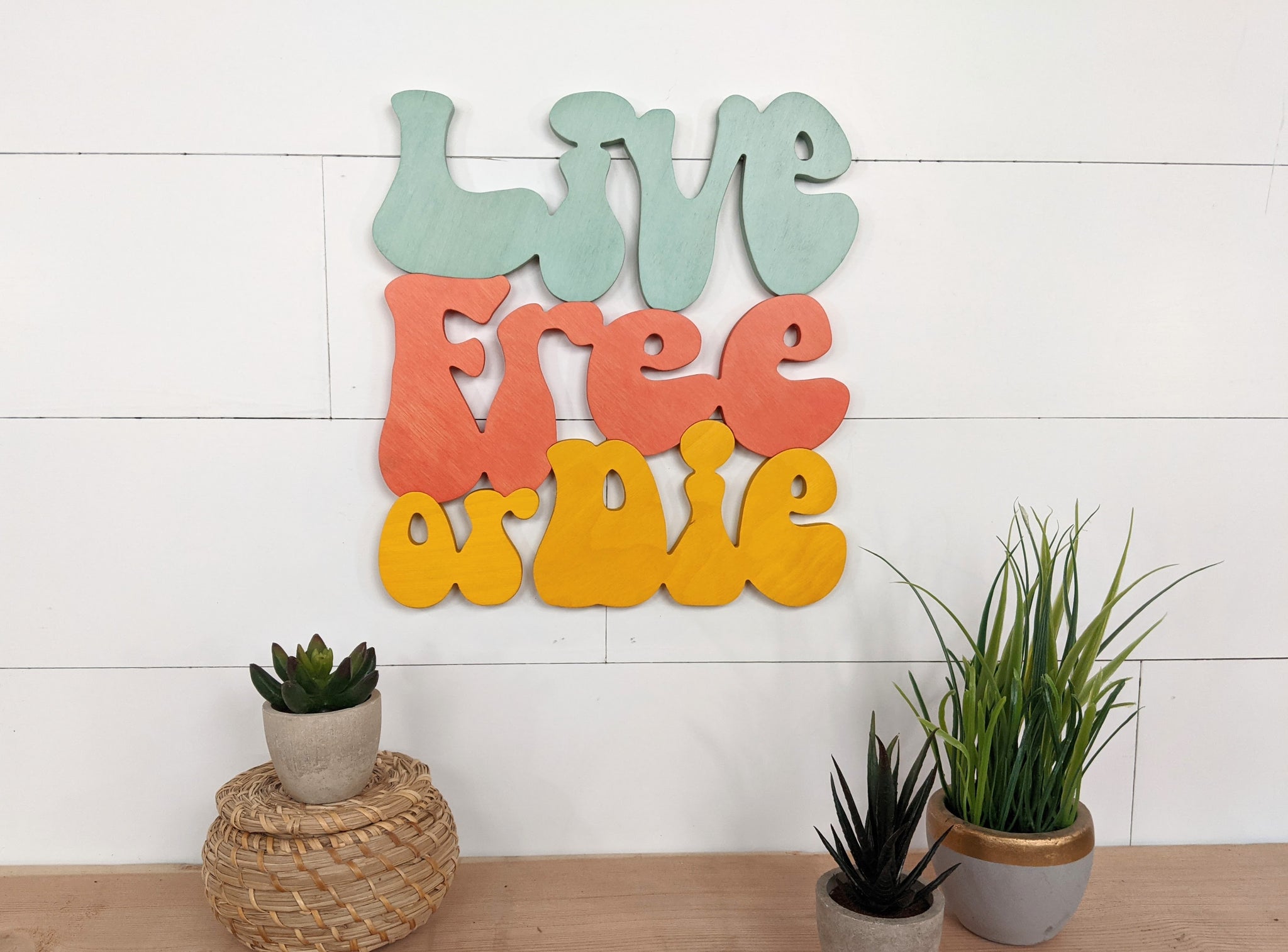 Live Free or Die Groovy Font