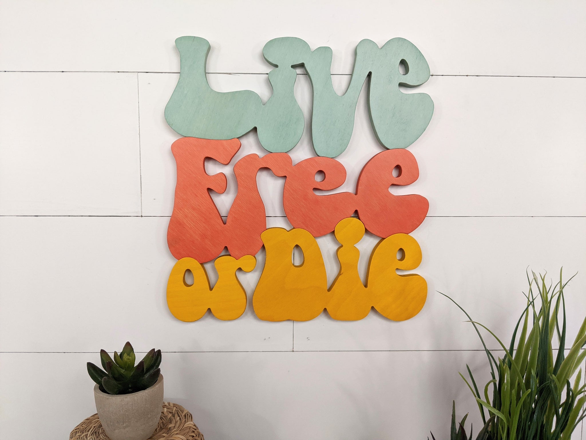 Live Free or Die Groovy Font